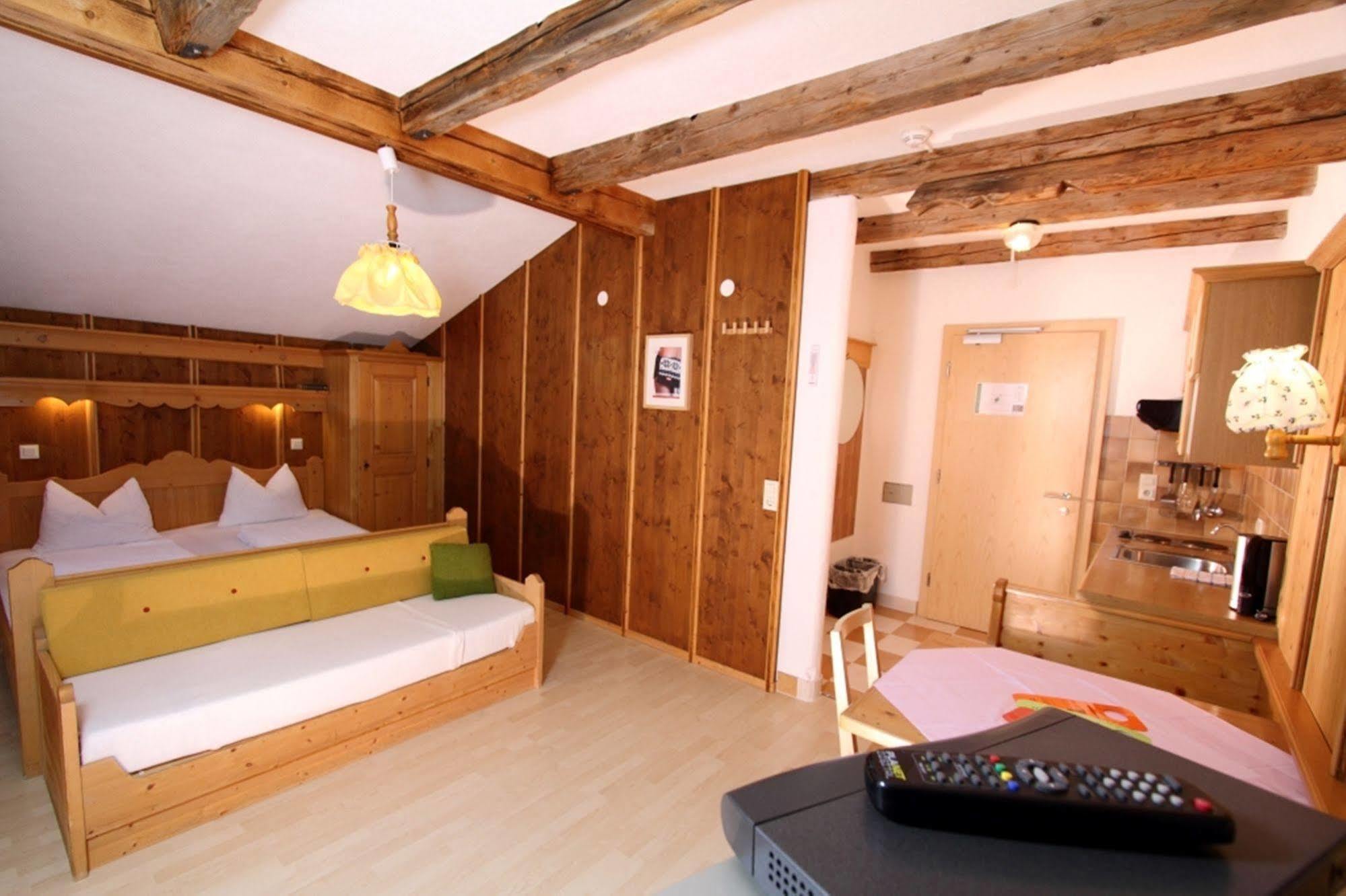 Landhaus Edelweiss Sankt Leonhard im Pitztal Exterior photo